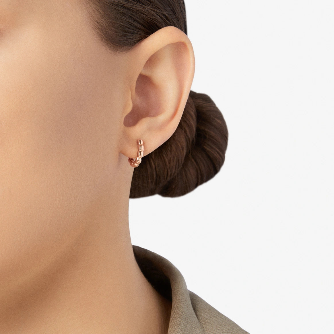 orecchino hoop granelli oro rosa