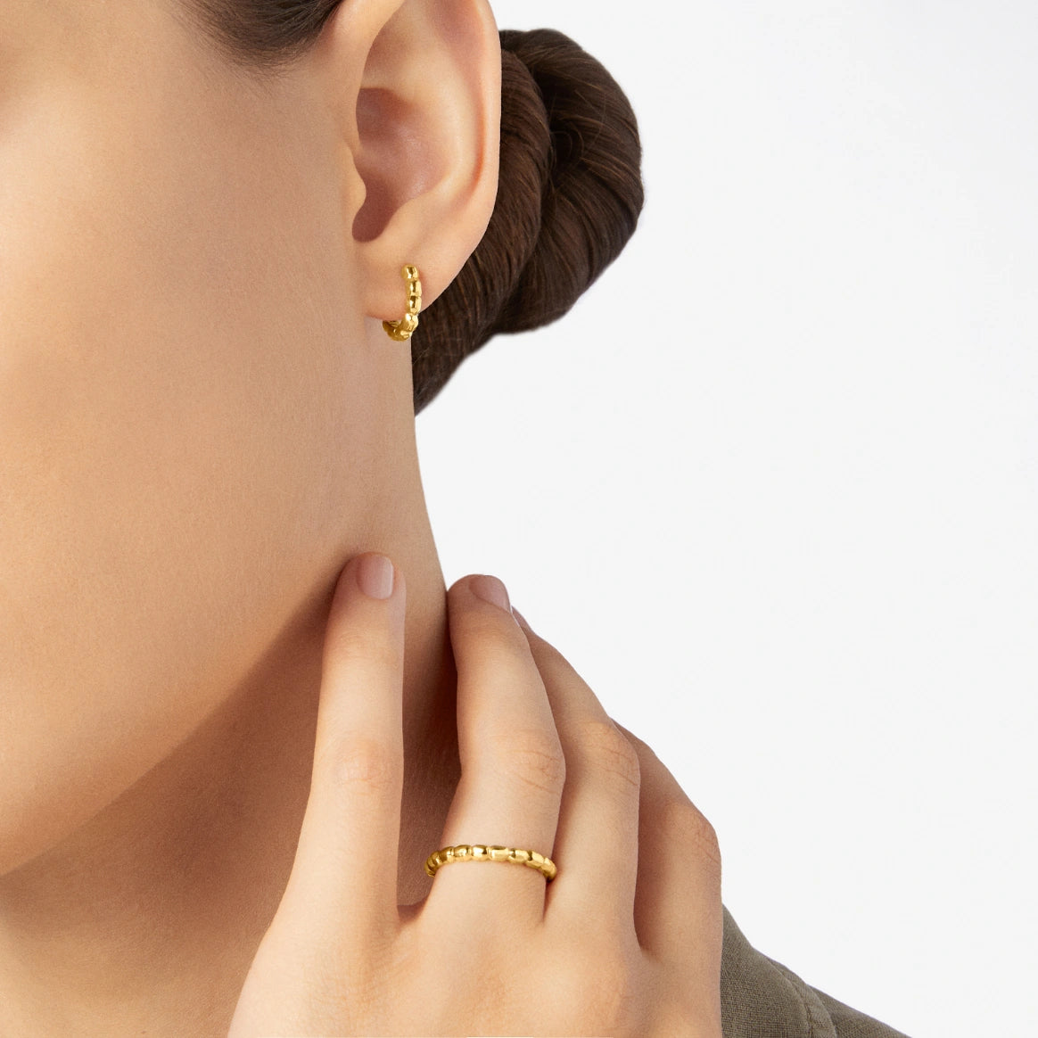 orecchino hoop granelli oro giallo